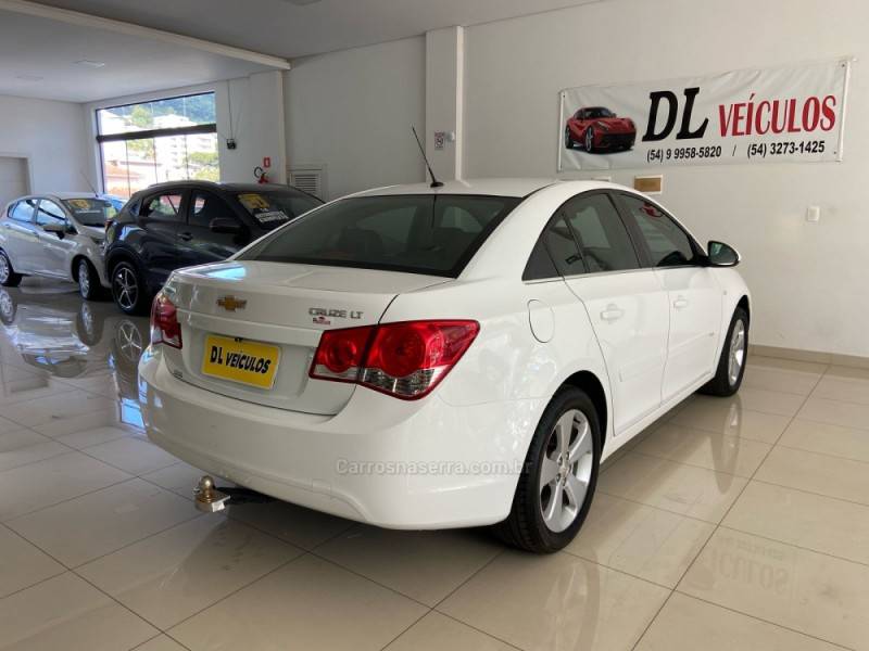 CHEVROLET - CRUZE - 2013/2014 - Branca - R$ 61.900,00