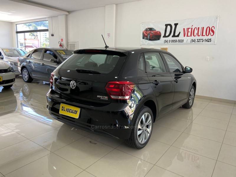 VOLKSWAGEN - POLO - 2019/2020 - Preta - R$ 81.900,00
