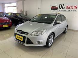 FORD - FOCUS - 2014/2015 - Prata - R$ 55.900,00