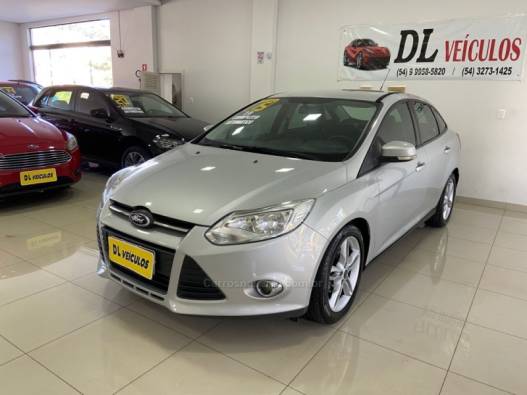 FORD - FOCUS - 2014/2015 - Prata - R$ 55.900,00