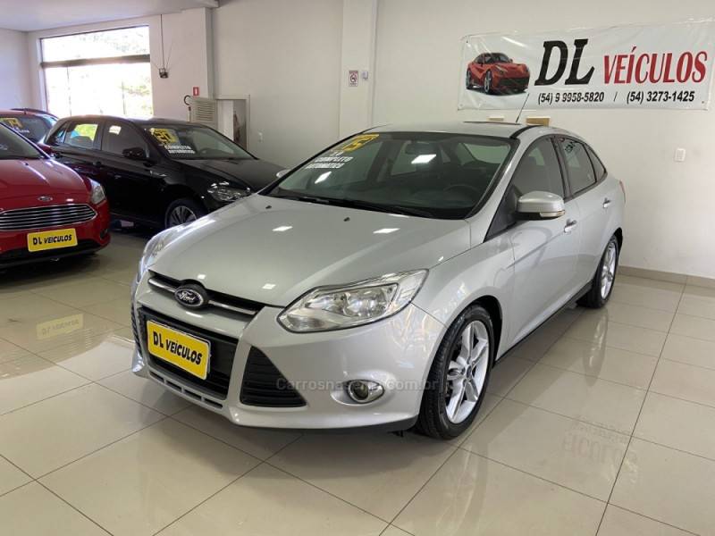 FORD - FOCUS - 2014/2015 - Prata - R$ 55.900,00