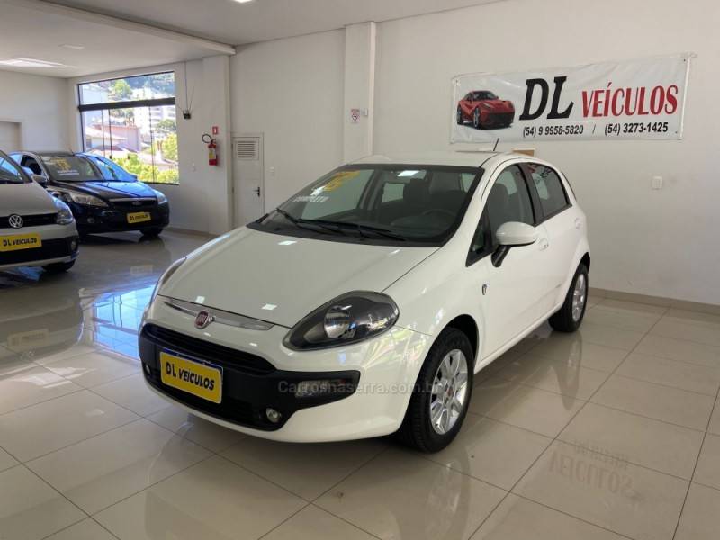 FIAT - PUNTO - 2015/2016 - Branca - R$ 48.900,00