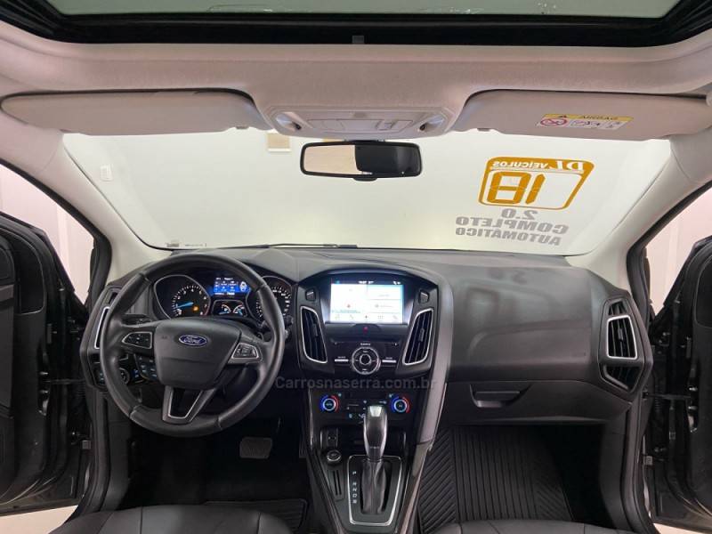FORD - FOCUS - 2017/2018 - Cinza - R$ 75.900,00