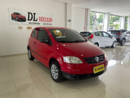 VOLKSWAGEN - FOX - 2008/2009 - Vermelha - R$ 21.900,00