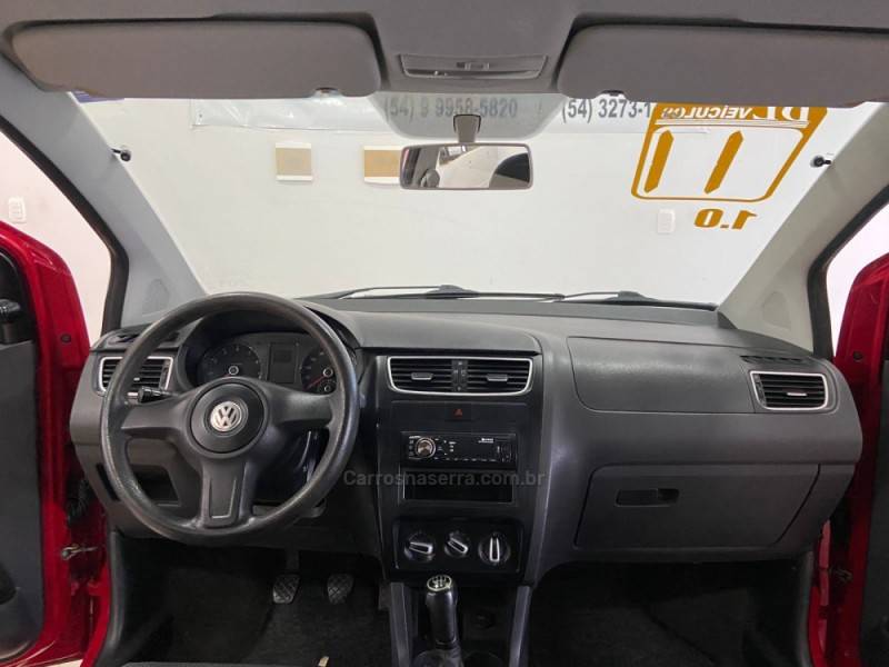 VOLKSWAGEN - FOX - 2011/2011 - Vermelha - R$ 30.900,00