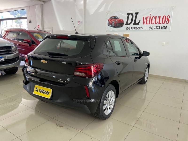 CHEVROLET - ONIX - 2020/2020 - Preta - R$ 61.900,00
