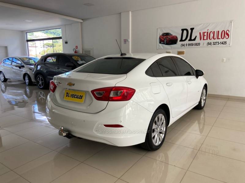 CHEVROLET - CRUZE - 2016/2017 - Branca - R$ 79.900,00