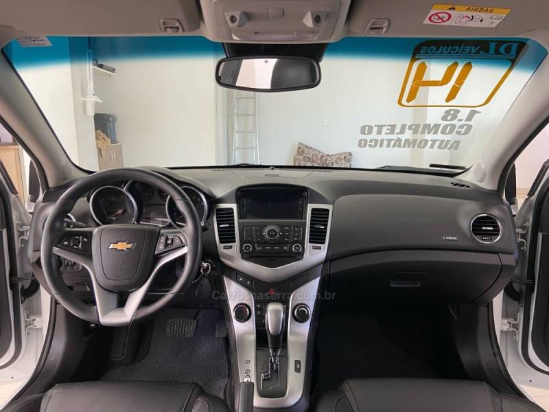 CHEVROLET - CRUZE - 2013/2014 - Branca - R$ 61.900,00