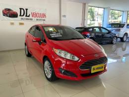 FORD - FIESTA - 2013/2014 - Vermelha - R$ 44.900,00