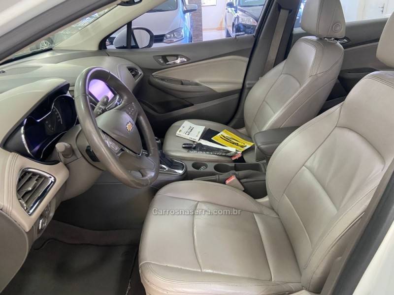 CHEVROLET - CRUZE - 2016/2017 - Branca - R$ 85.900,00