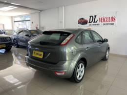 FORD - FOCUS - 2012/2013 - Cinza - R$ 44.900,00