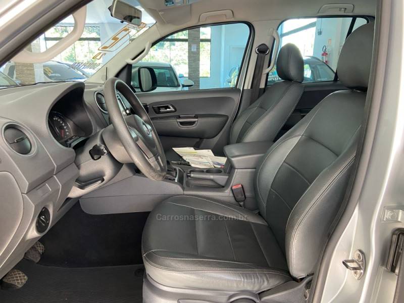 VOLKSWAGEN - AMAROK - 2011/2012 - Prata - R$ 79.900,00
