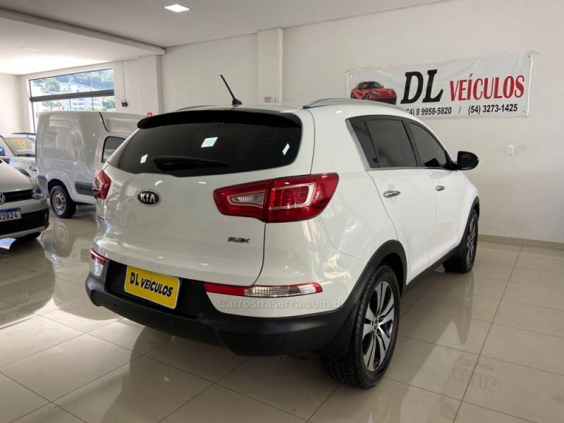 KIA MOTORS - SPORTAGE - 2012/2013 - Branca - R$ 74.900,00