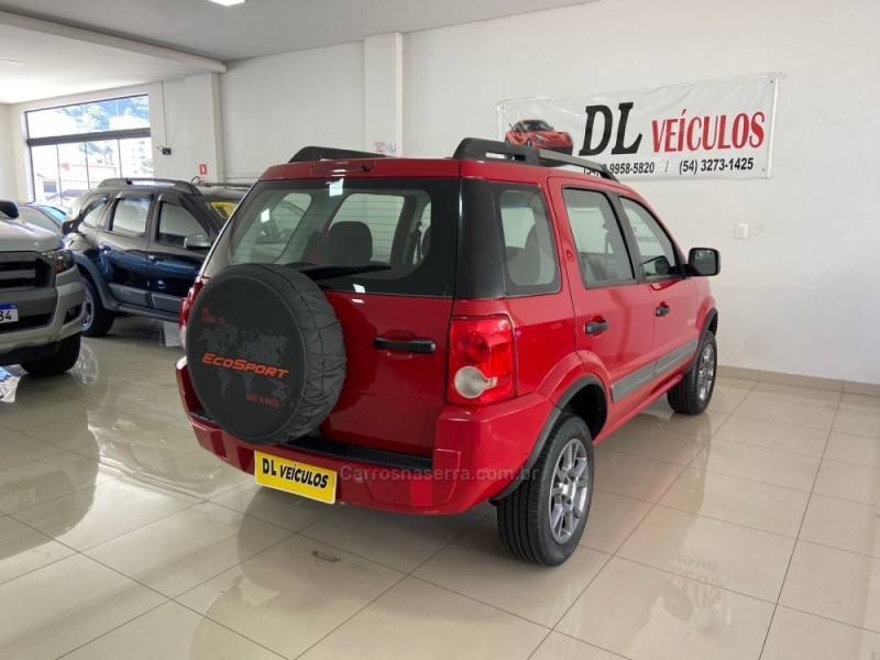 FORD - ECOSPORT - 2010/2011 - Vermelha - R$ 41.900,00