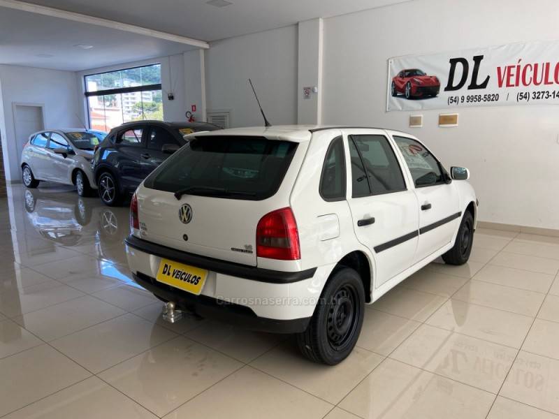 VOLKSWAGEN - GOL - 2004/2005 - Branca - R$ 26.900,00