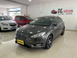 FORD - FOCUS - 2017/2018 - Cinza - R$ 75.900,00
