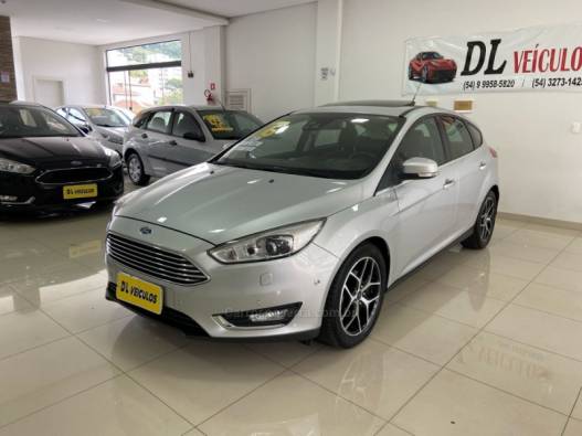 FORD - FOCUS - 2015/2016 - Prata - R$ 67.900,00