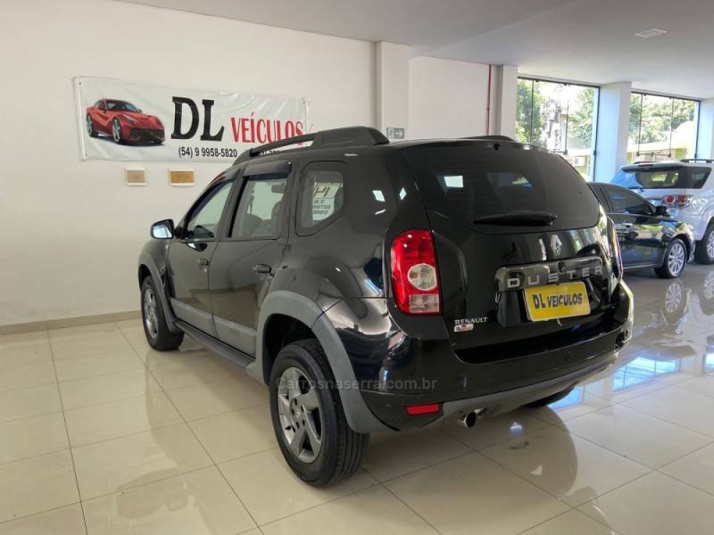RENAULT - DUSTER - 2013/2014 - Preta - R$ 49.900,00