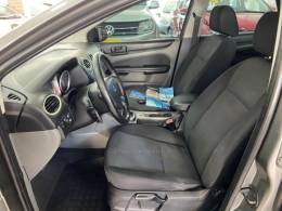 FORD - FOCUS - 2012/2013 - Cinza - R$ 43.900,00