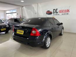 FORD - FOCUS - 2012/2013 - Preta - R$ 45.900,00