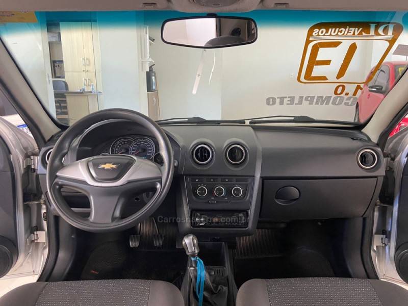 CHEVROLET - CELTA - 2012/2013 - Prata - R$ 34.900,00