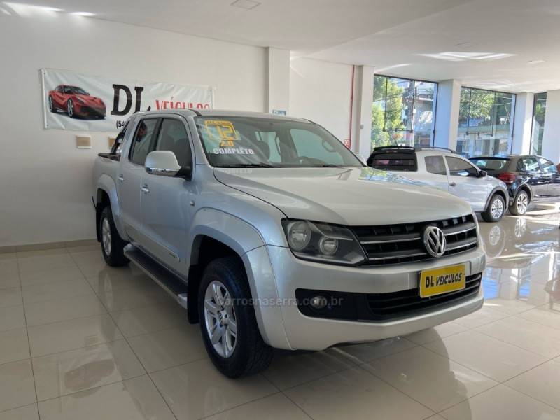 VOLKSWAGEN - AMAROK - 2011/2012 - Prata - R$ 79.900,00