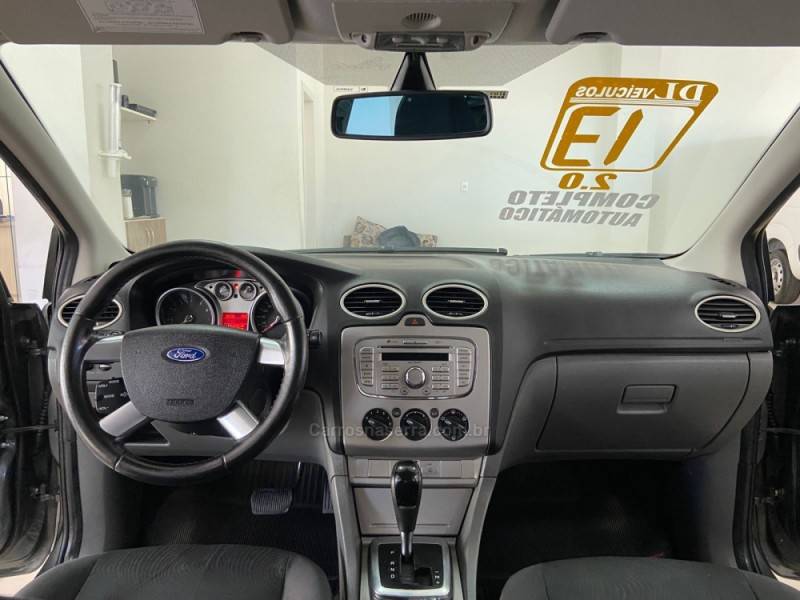 FORD - FOCUS - 2012/2013 - Cinza - R$ 43.900,00