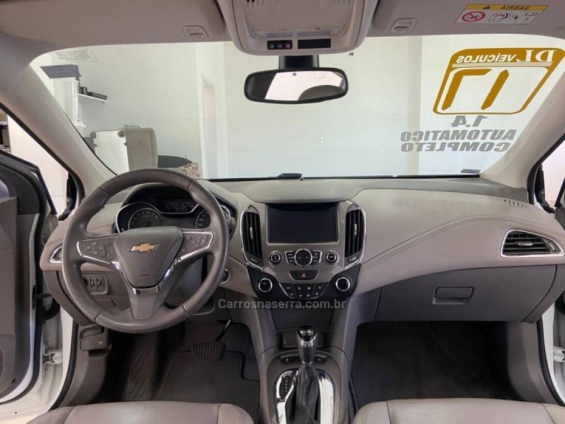 CHEVROLET - CRUZE - 2016/2017 - Branca - R$ 85.900,00