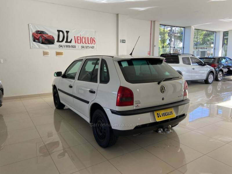 VOLKSWAGEN - GOL - 2004/2005 - Branca - R$ 26.900,00