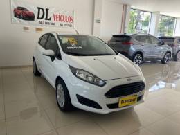 FORD - FIESTA - 2014/2015 - Branca - R$ 45.900,00