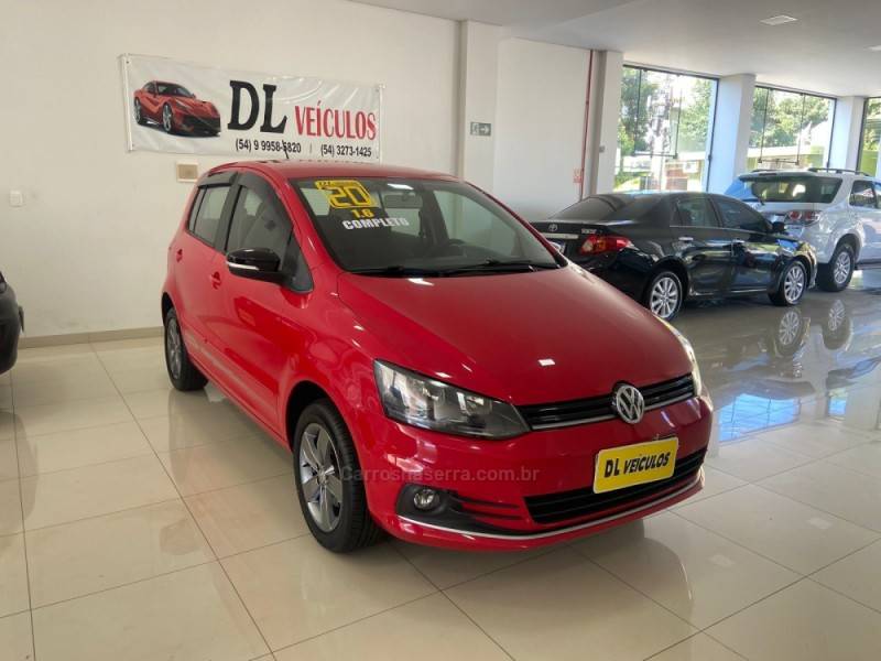 VOLKSWAGEN - FOX - 2019/2020 - Vermelha - R$ 62.900,00