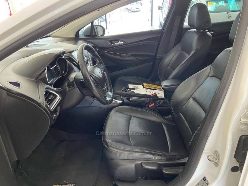 CHEVROLET - CRUZE - 2016/2017 - Branca - R$ 79.900,00