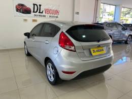 FORD - FIESTA - 2014/2014 - Prata - R$ 43.900,00