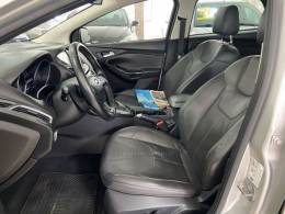 FORD - FOCUS - 2015/2016 - Prata - R$ 67.900,00