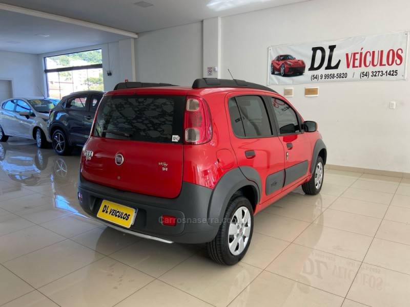 FIAT - UNO - 2014/2014 - Vermelha - R$ 38.900,00