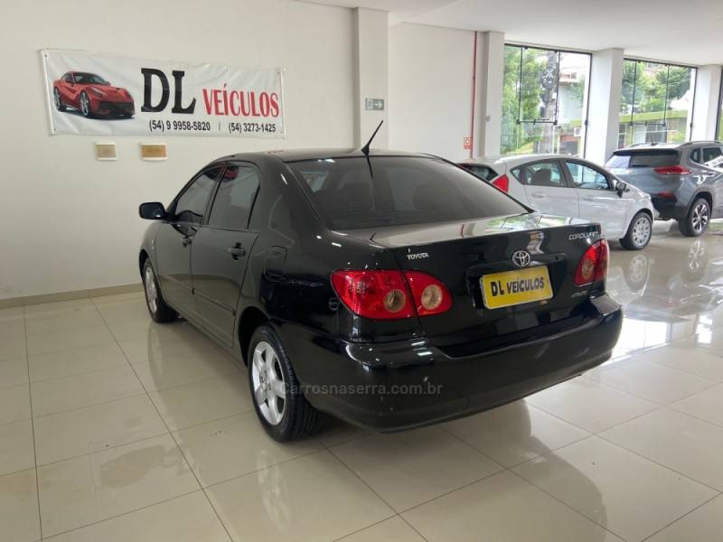 TOYOTA - COROLLA - 2005/2005 - Preta - R$ 39.900,00