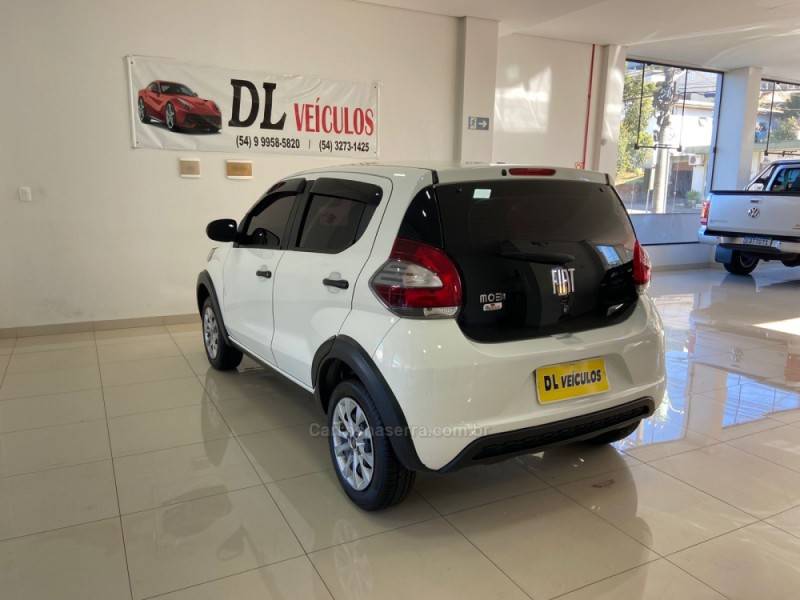 FIAT - MOBI - 2022/2023 - Branca - R$ 53.900,00