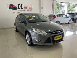 FORD - FOCUS - 2013/2014 - Cinza - R$ 54.900,00