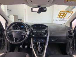 FORD - FOCUS - 2017/2018 - Cinza - R$ 68.900,00