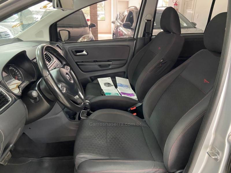 VOLKSWAGEN - SPACE CROSS - 2012/2013 - Prata - R$ 44.900,00