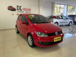 VOLKSWAGEN - FOX - 2011/2011 - Vermelha - R$ 30.900,00