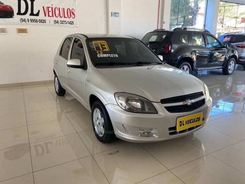 CHEVROLET - CELTA - 2012/2013 - Prata - R$ 34.900,00