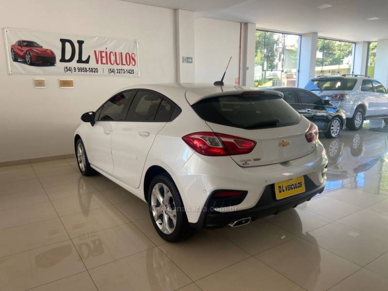 CHEVROLET - CRUZE - 2016/2017 - Branca - R$ 83.900,00
